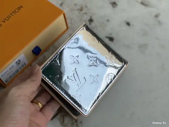 VUITTON LOUIS SLENDER WALLET 0529